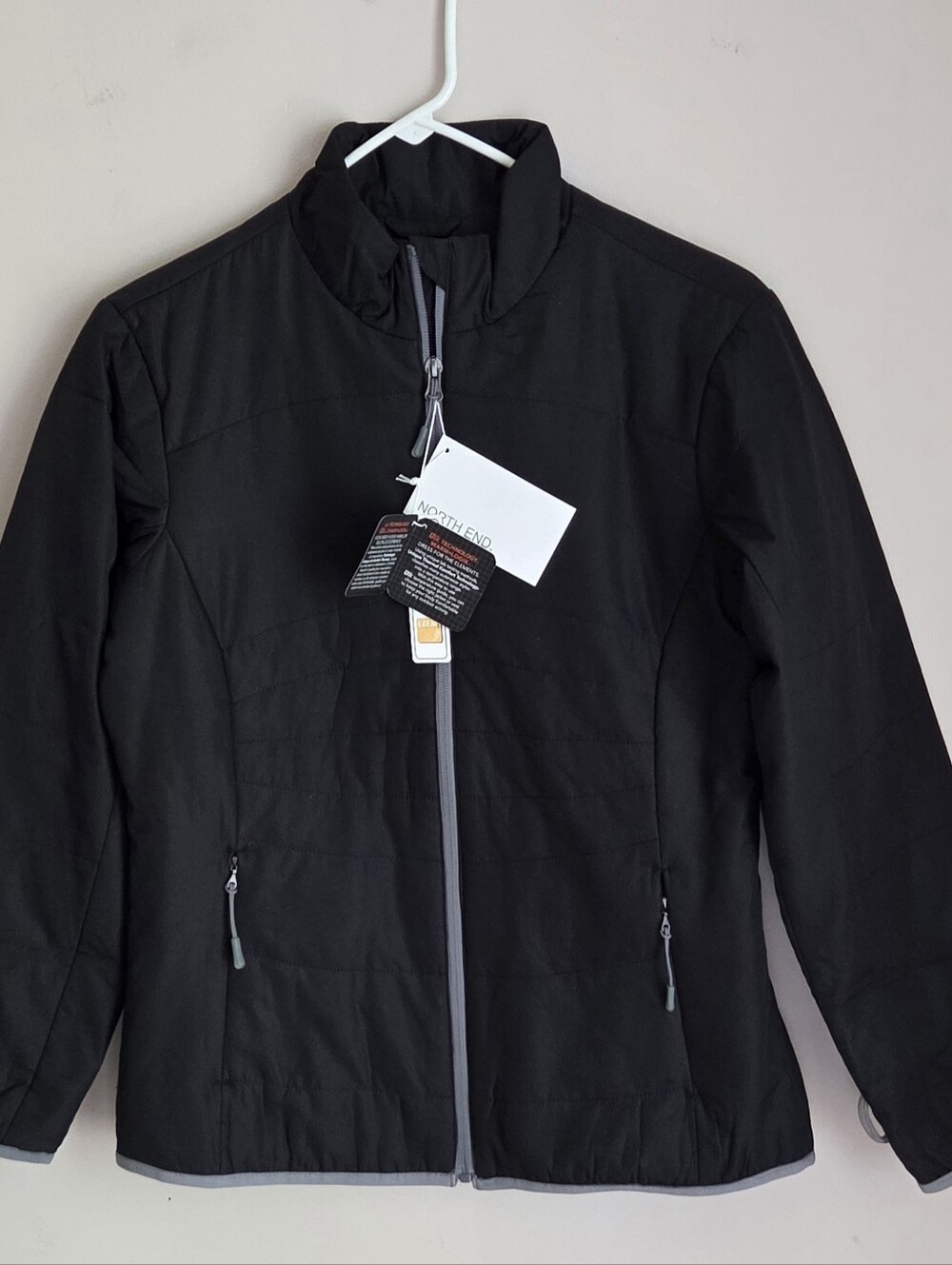 New North End Black & Graphite Packable Insulated Jacket & Pouch Womens Small